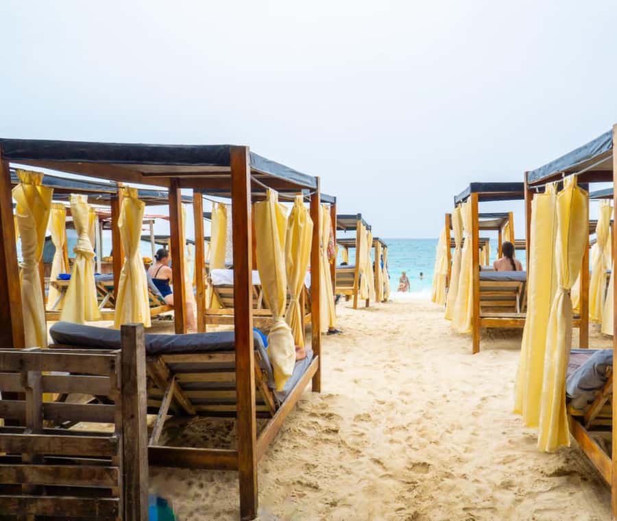 Daytour to Playa Tranquila VIP with Parasols, Lunch by bus! - Six hours beside the Caribbean