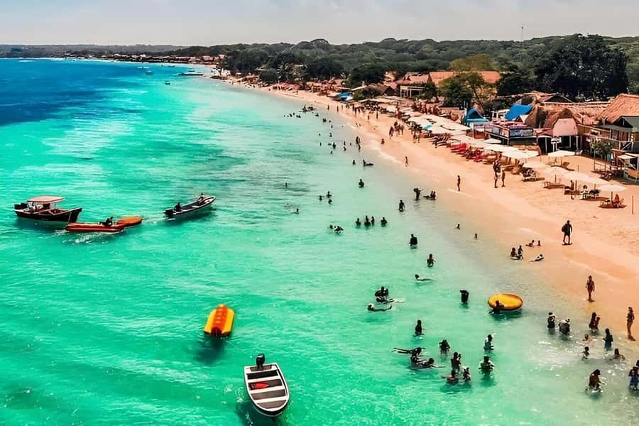 Daytour to Playa Tranquila VIP with Parasols, Lunch by bus! - Who will enjoy this beach day?