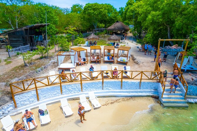 Discover Isla del Rosario Live The Enchanted Beach Experience - How the guide service shapes the day