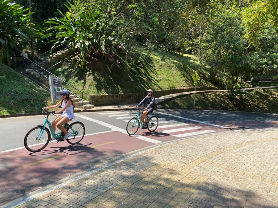 E-Bike City Tour Medellin with Local beer and Snacks - Is $36 a fair price?