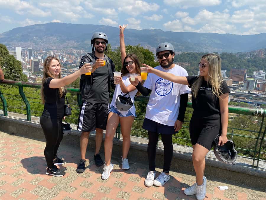E-Bike City Tour Medellin with Local beer and Snacks - Pueblito Paisa and the view across the valley