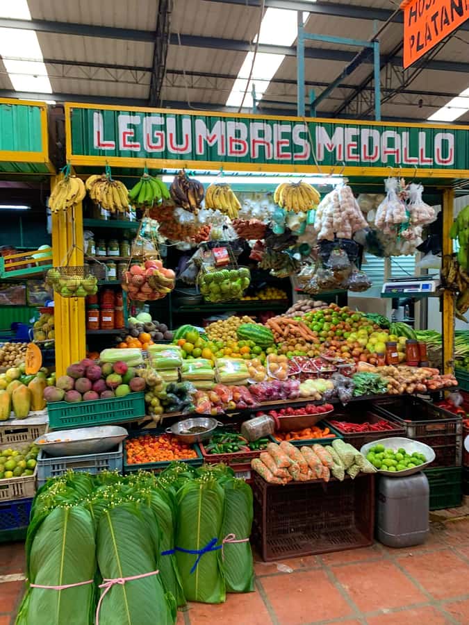 Essential Fruit Experience - The 10-fruit tasting, from lulo to pitaya