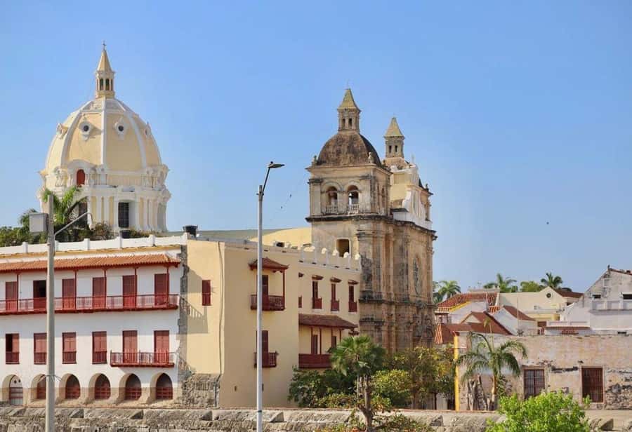 Exotic Yacht - Tour through the bay of Cartagena - Who will enjoy this Cartagena yacht trip?