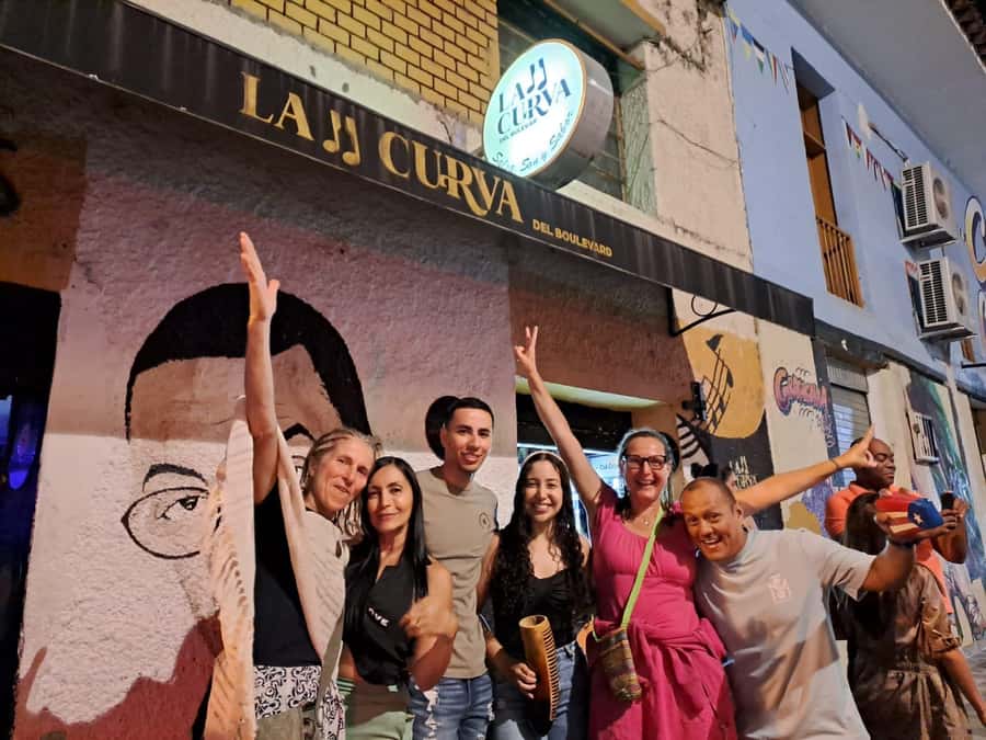 Friday Salsa Pub Crawl in Cali - Who will get the most from this night