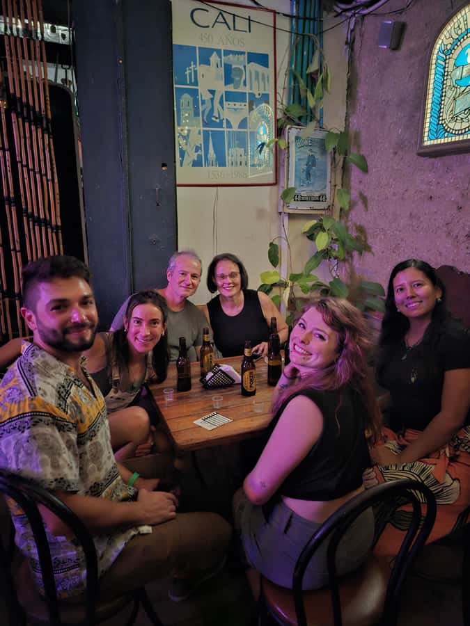 Friday Salsa Pub Crawl in Cali - Street salsa at La Curva del Boulevard