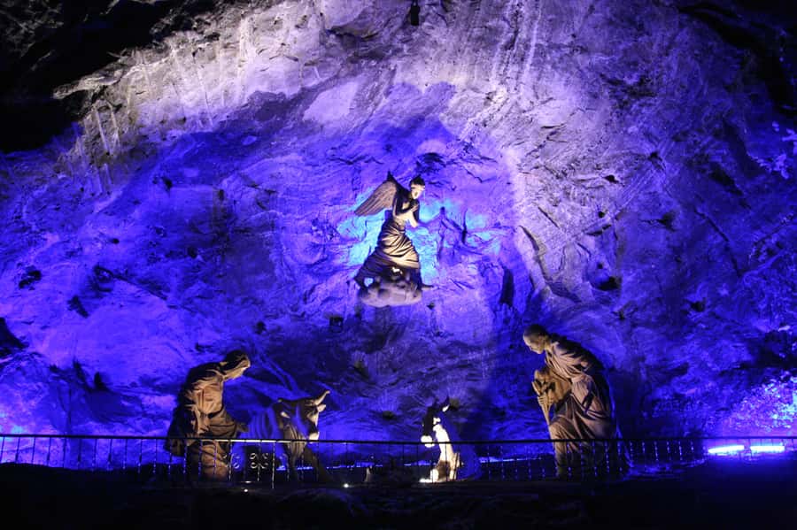 From Bogotá: Jaime Duque Park and Salt Cathedral with Lunch - FAQ