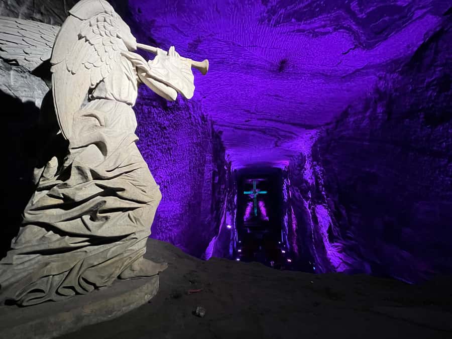 FROM BOGOTA: Salt Cathedral and Andrés Carne de Res (Chía) Tour - Timing, comfort, and the practical details