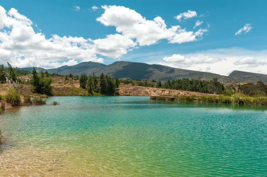 From Bogotá: Tour to Villa de Leyva, Ráquira, Casa Terracota, and Pozos Azules - Why this Boyacá day trip is worth your time