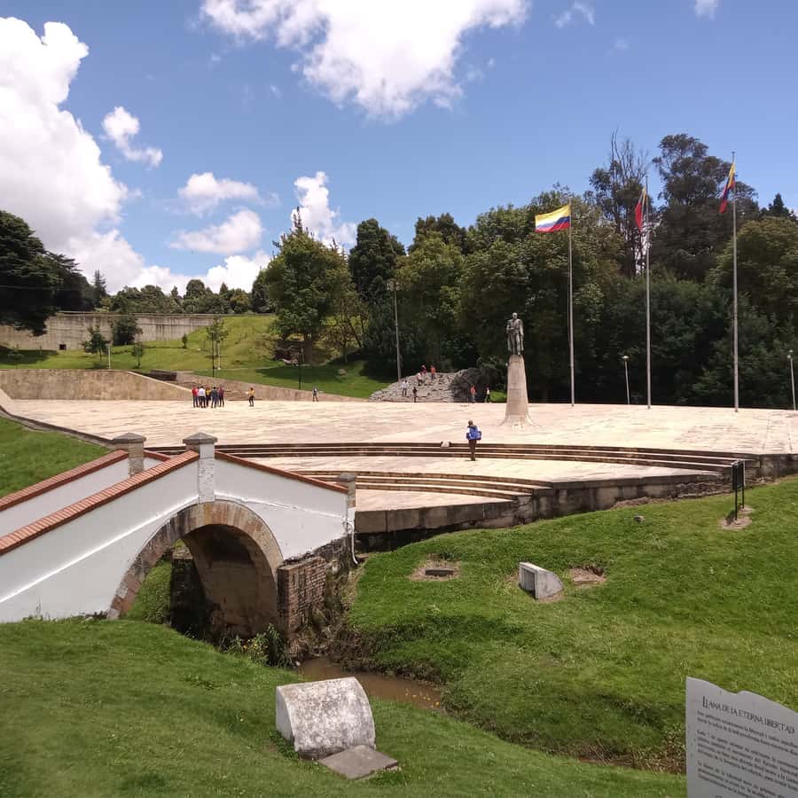 From Bogota: Villa de Leyva Day Magic Town Tour - Sisga Reservoir And The Change In Scenery