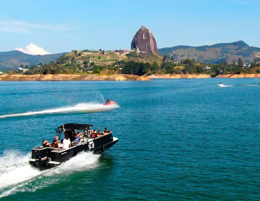 From Guatape: Pablo Escobar Mansion, Paintball & Boat Ride - The speedboat from Guatapé to La Manuela