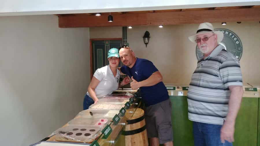 From Medellín: El Retiro Private Tour with Food Tastings - Llanogrande, country estates, and polished Antioquia