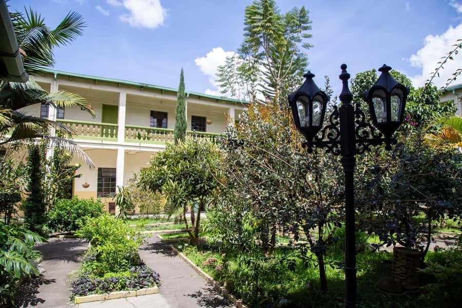 From Medellín: Full-Day Colonial Towns of Antioquia - Leaving Medellín with a private group