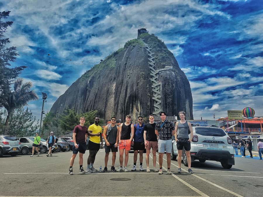From Medellin: Guatape El Peñol with boat + gastronomic tour - Why the food makes this Guatapé tour different