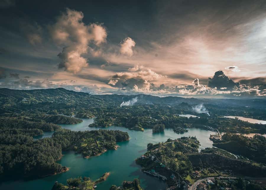 From Medellín: Guatape Private Tour, El Peñol, Boat Ride - Why this private Guatapé day works well