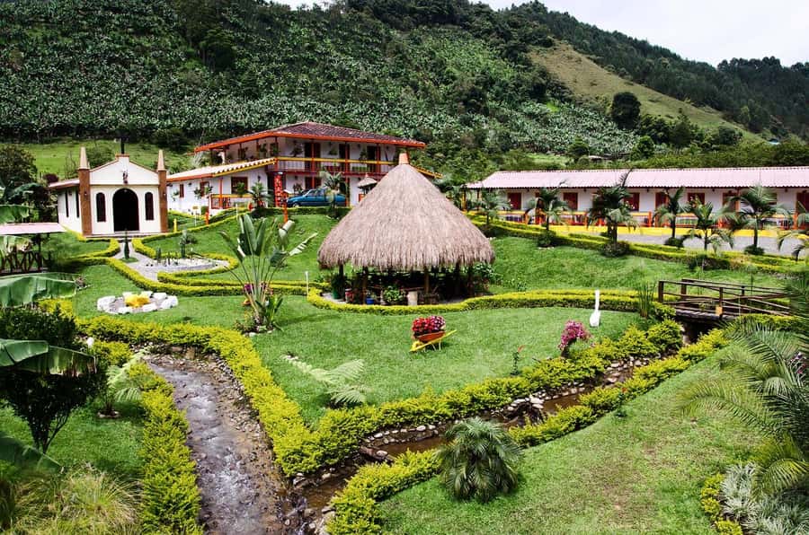 From Medellín: Jardín Private 2-Day Tour with Activities - Why Jardín works well as a two-day escape