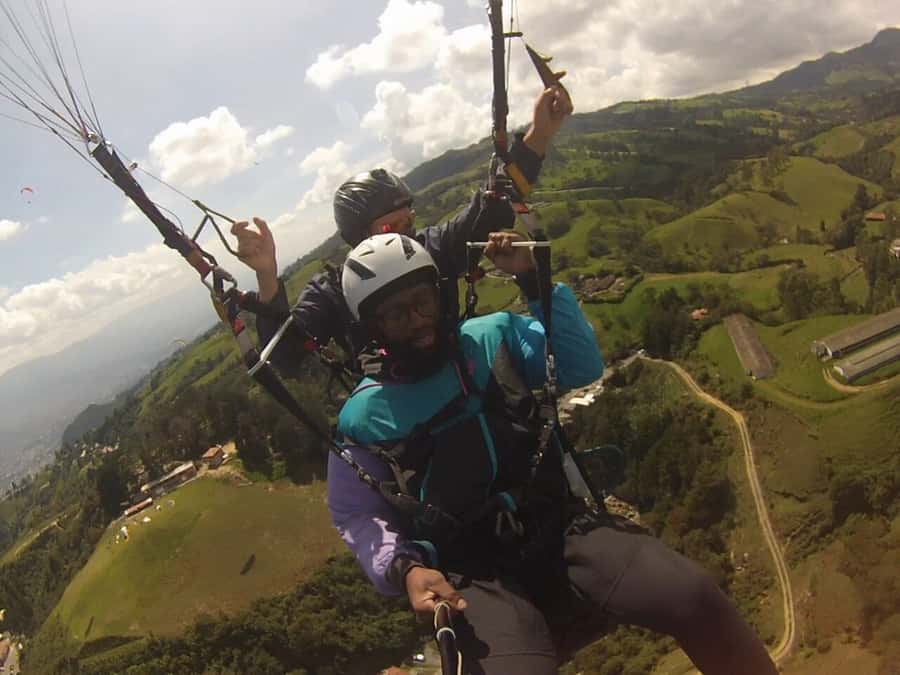 From Medellín: Paragliding Tour with GoPro Photos & Videos - Why Paragliding Gives You Medellín’s Best View