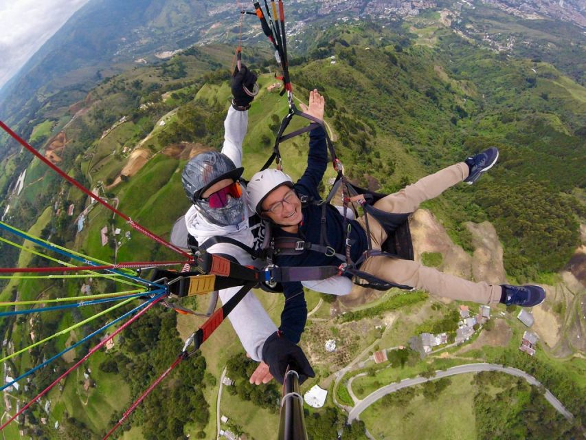 From Medellín: Paragliding Tour with GoPro Photos & Videos - What the 15-Minute Flight Feels Like