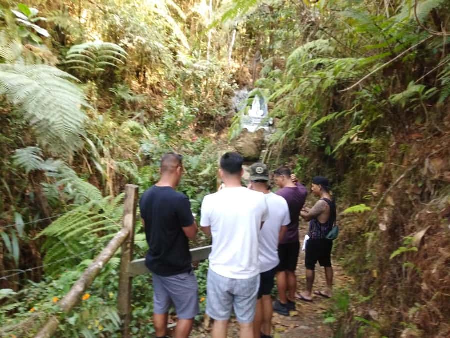 From Medellín: Private Pablo Escobar History Tour - The grave and the place where Escobar died