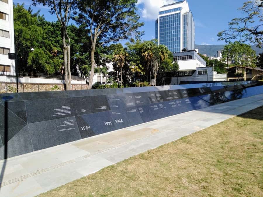 From Medellín: Private Pablo Escobar History Tour - How the private format affects the experience