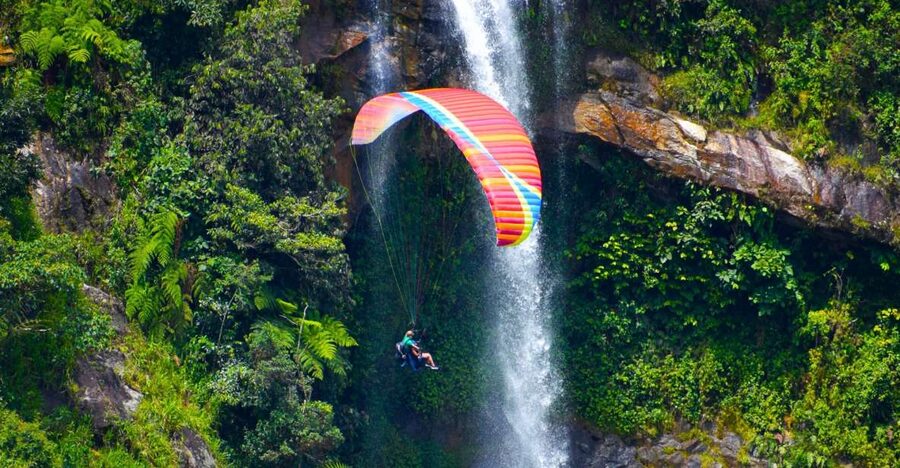 From Medellin: Private Paragliding Tour Over Waterfalls - Who should book this experience?