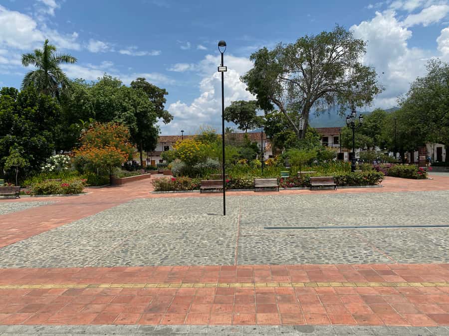 From Medellín: Private Santa Fe de Antioquia Tour - Walking Santa Fe de Antioquia’s stone streets