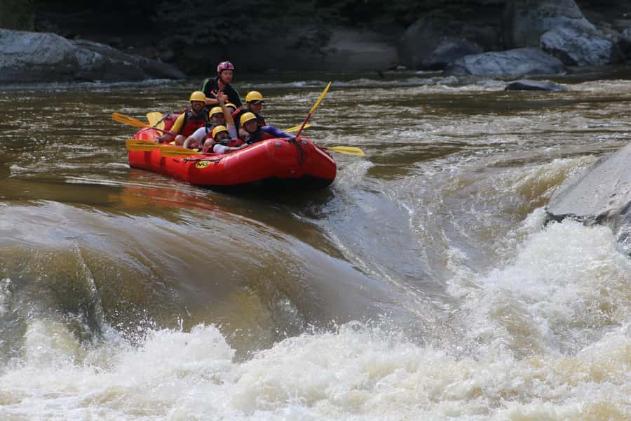 From Medellin: Rafting Experience - The break, snacks, and final hour under Calderas Bridge