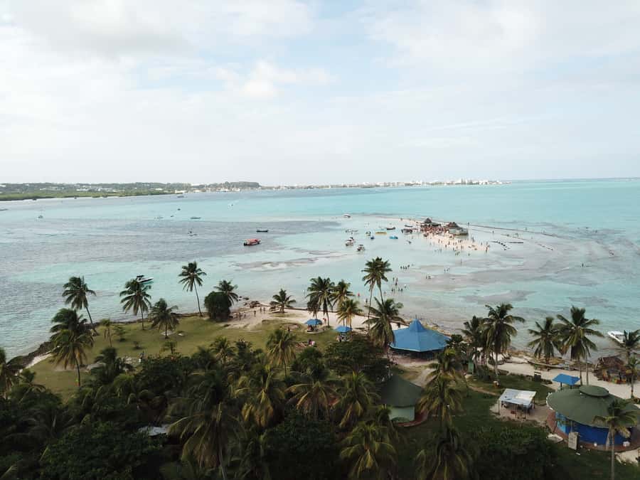 From San Andres: Cayo Acuario Tour - What your $28 buys at Cayo Acuario