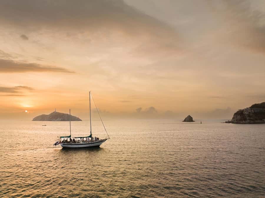 From Santa Marta: Sunset Sailboat Tour with 2 Beverages - Key points to know before you book