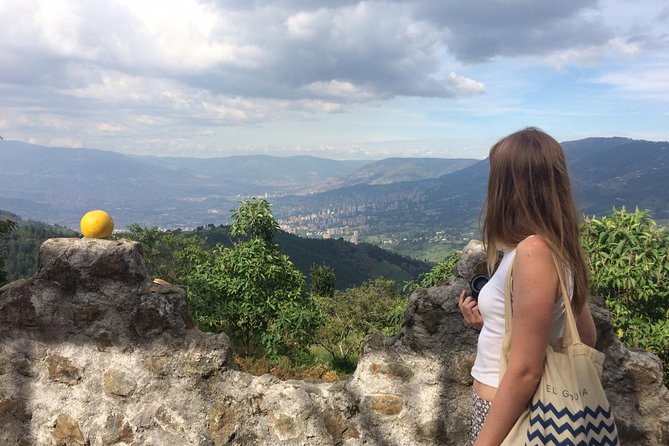 Full Day Private Pablo Escobar Tour including Guatape - The final rooftop and the cemetery