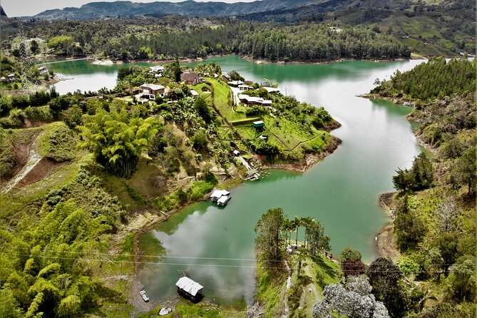 Full Day Private Tour to Guatapé and El Peñol - How the timing works