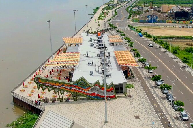 Full Day Tour from Cartagena through Barranquilla and Santa Marta - Barranquilla in five quick glimpses
