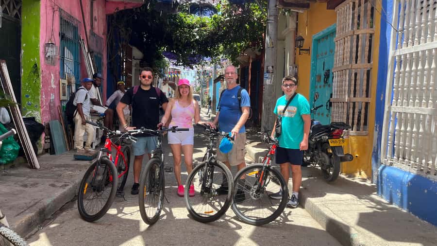 FUN BIKE RIDE WITH LUNCH AT ANTHONY BOURDAIN FAVORITE SPOT - Key points to know before you book