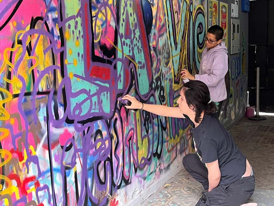 Fun Graffiti Workshop: The Art of Aerosol and Color - Handling the spray can without losing control