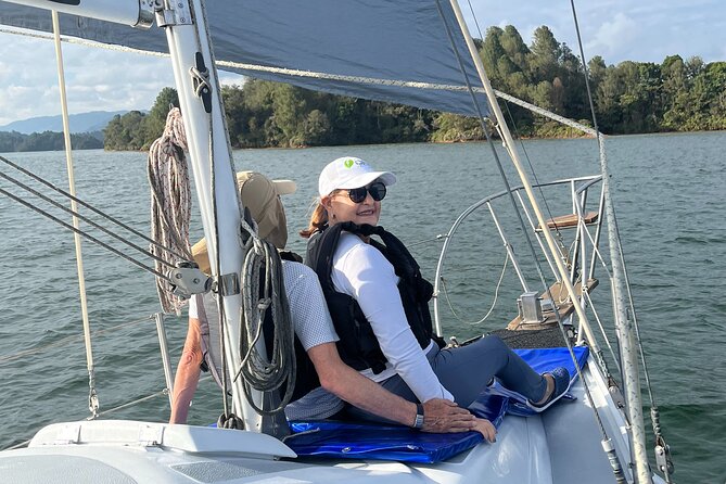 Go Sailing Guatape - Setting out from Guatapé at 9:30 am