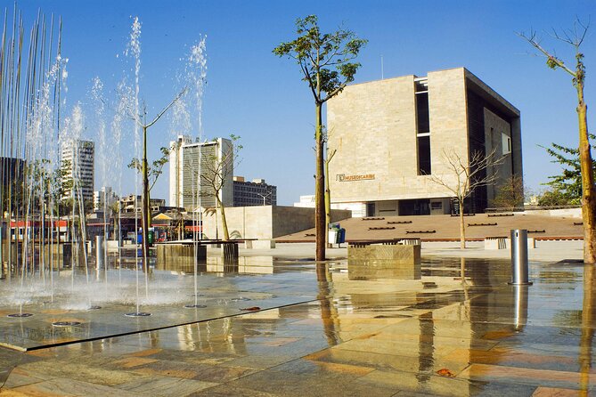 Gran Malecón, Carnaval Museum and Downtown Barranquilla City Tour 6H - La Ventana al Mundo and the city’s modern face
