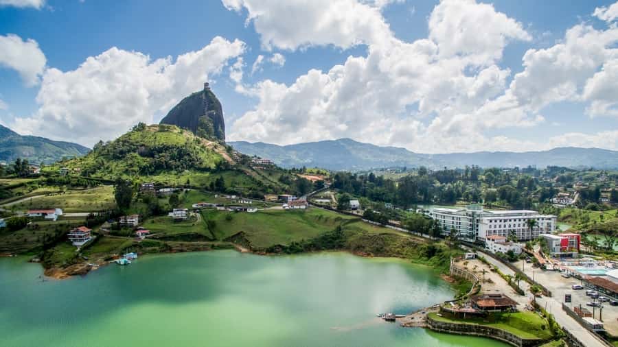 Guatape and El Peñol Rock Tour: Private or Shared - Should you book it?