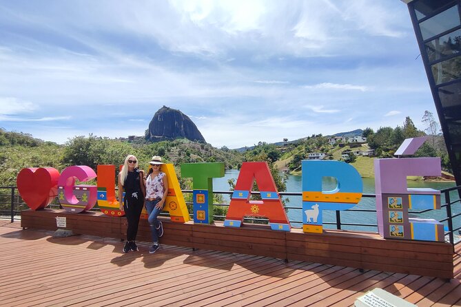 Guatapé and the rock Full Day Private Tour - The Guatapé dam and the optional boat ride