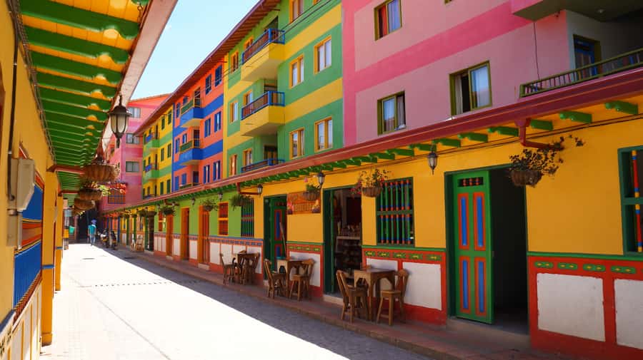 Guatape Coffee Villa including Rock Town & Waterfall - How long the day feels
