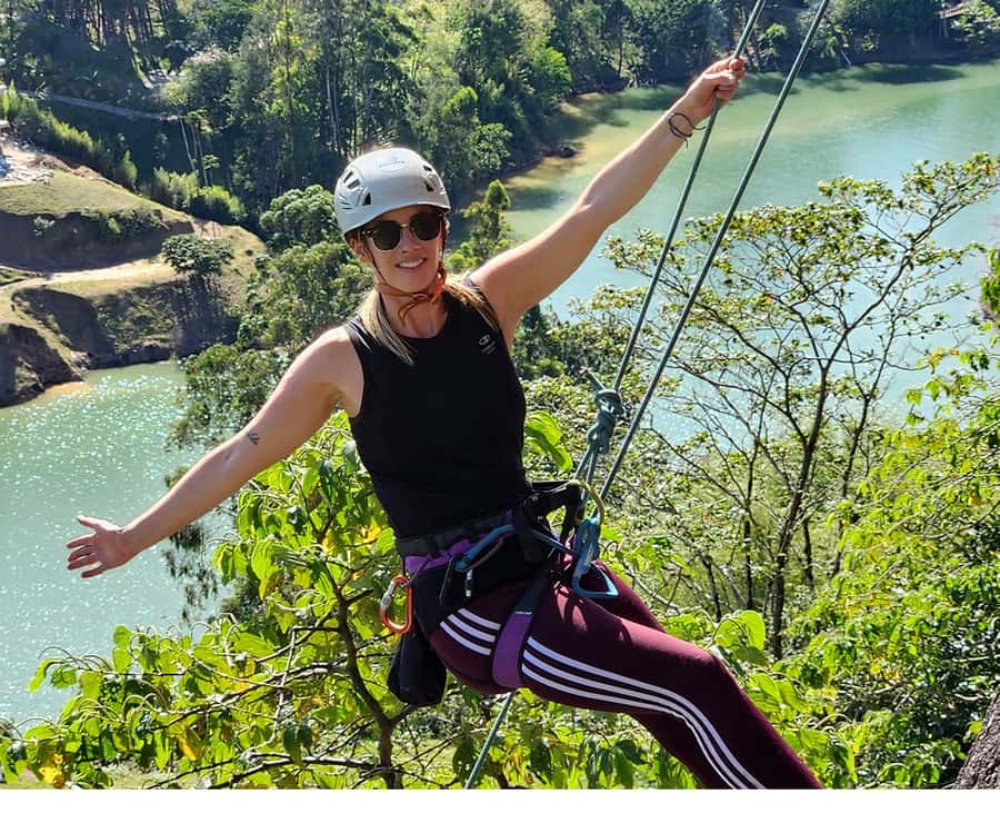 Guatapé: Iconic rock climbing for beginners and experts. - The 30-meter via ferrata