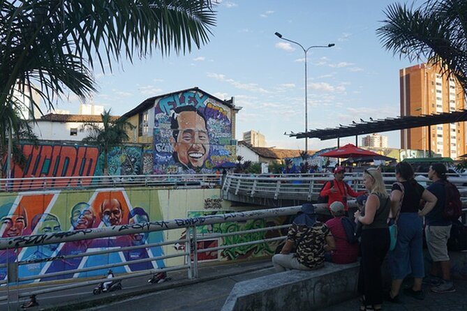 Historical Shared Tour Salsa, Graffiti & Resistance in Cali - Cali through salsa, murals, and public memory