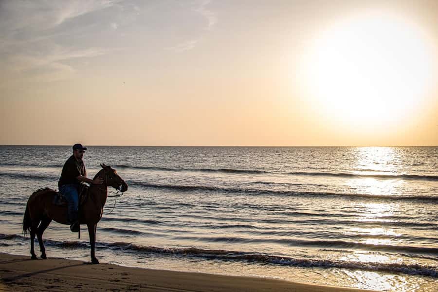 HORSE TOUR IN CARTAGENA BEACH - Leaving Cartagena for Manzanillo del Mar