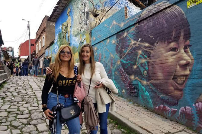 La Candelaria, Mount Monserrate and Museo del Oro in One Day in Bogota - La Concordia Market and a taste of daily Bogotá
