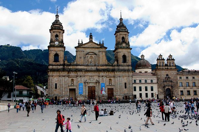 Layover Bogotá Private Tour + Transfer in & Out (4 Hrs.) - La Candelaria, Bogotá’s old heart