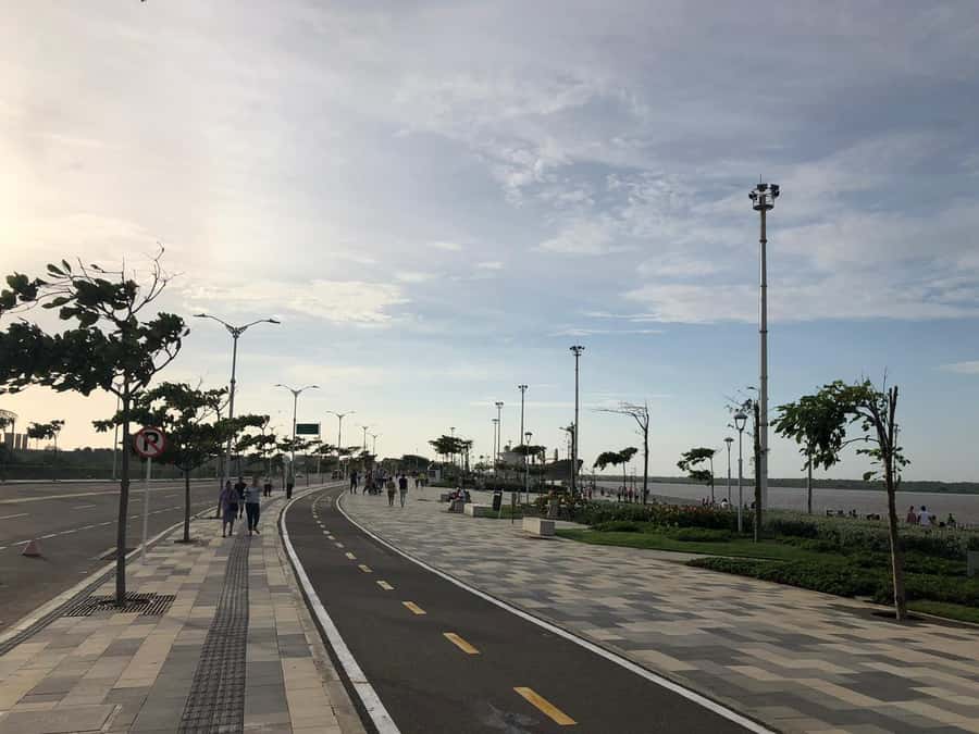 Malecón, Carnaval Museum, Downtown Barranquilla City Tour - Avenida del Río and the city’s newer public face