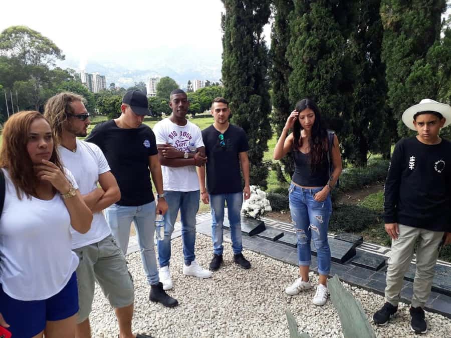Medellin and Guatape Full Day Pablo Escobar Tour - Key points to know before booking