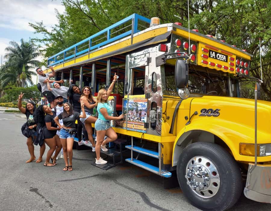 Medellín City Tour and Comuna 13 Experience - Key points to know before booking