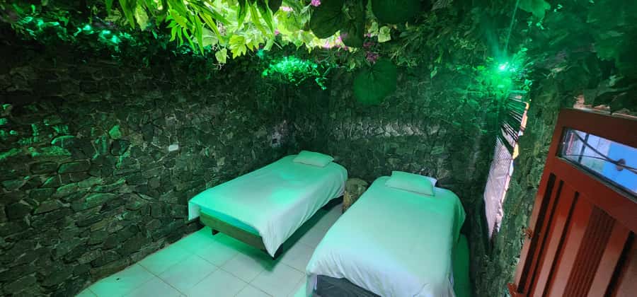 Medellin: Coffee Farm Tour & Spa with Overnight Glamping - The coffee spa: scrub, massage, and steam