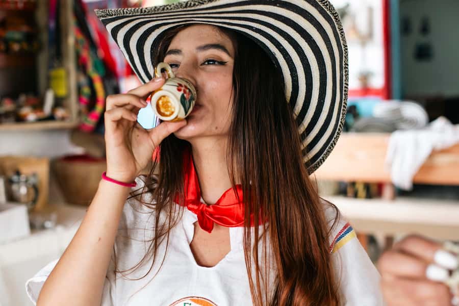 Medellin: Coffee Tour, Horseback Arrival, and Sugar Cane - From El Poblado to Western Antioquia