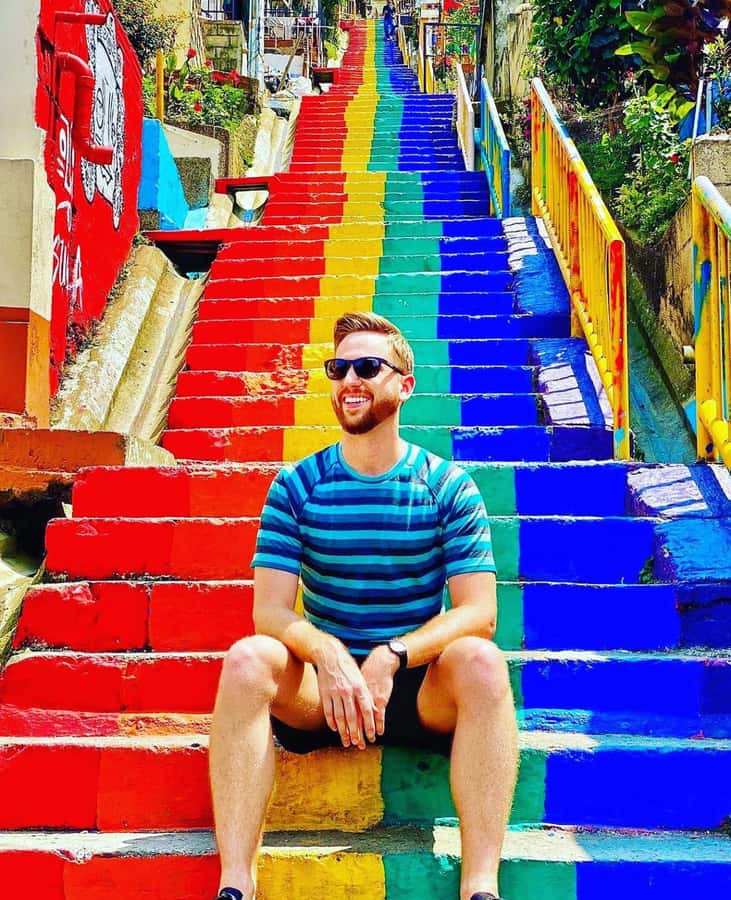 Medellín: Comuna 13 True Story and Street Food Tour - Viewpoints and the best time to go