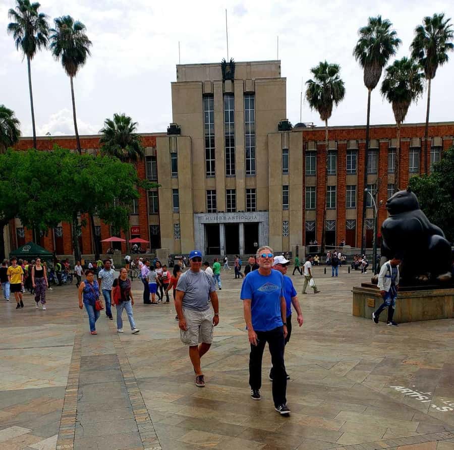 Medellín: Cultural City & Museum Tour - What the private format adds